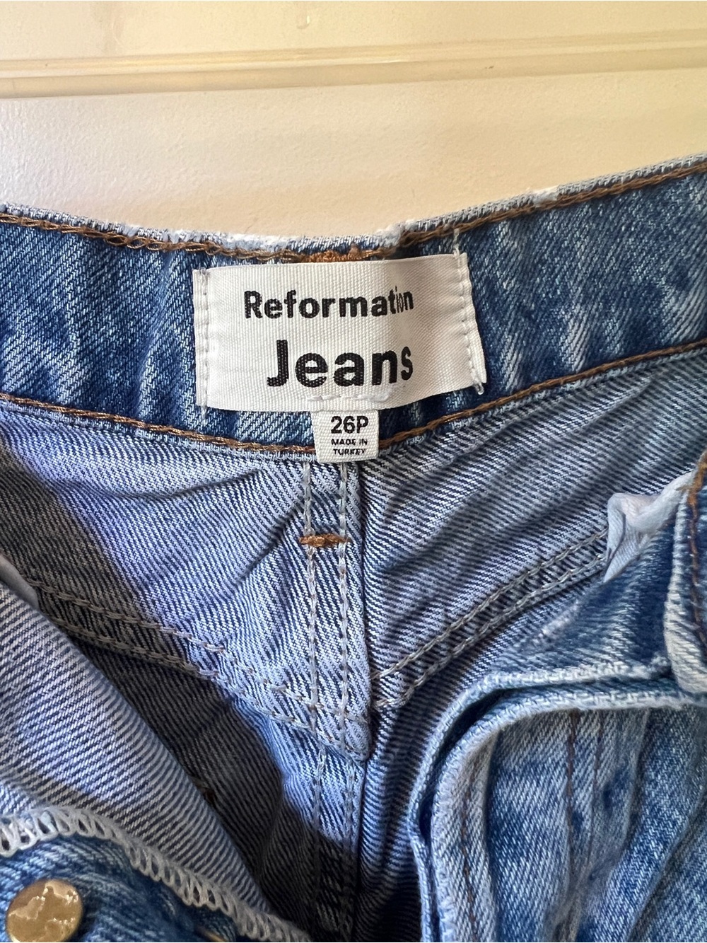 Reformation Cynthia High Rise Straight jeans size 26P - Picture 2 of 9